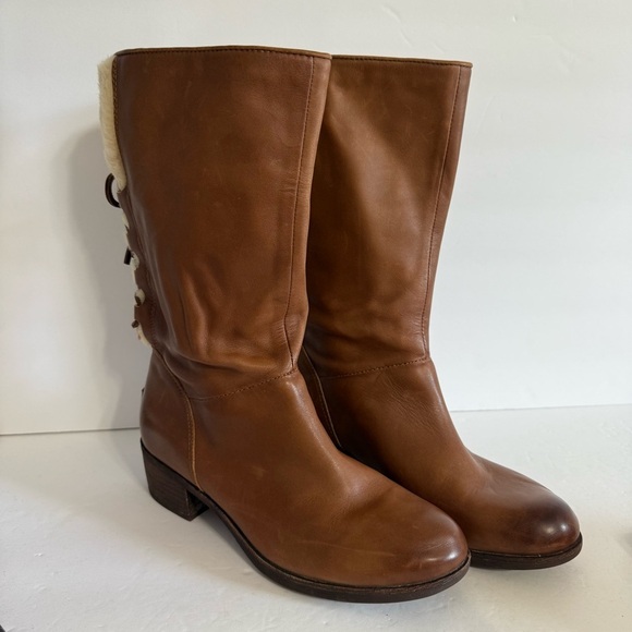 UGG Shoes - Ugg Cary Leather Mid Calf Pull On Heeled Boots Women’s Size 8.5